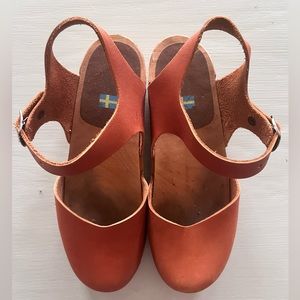 MIA Sofia Clogs